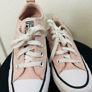 Converse Low Top Sneakers - Light Pink Canvas